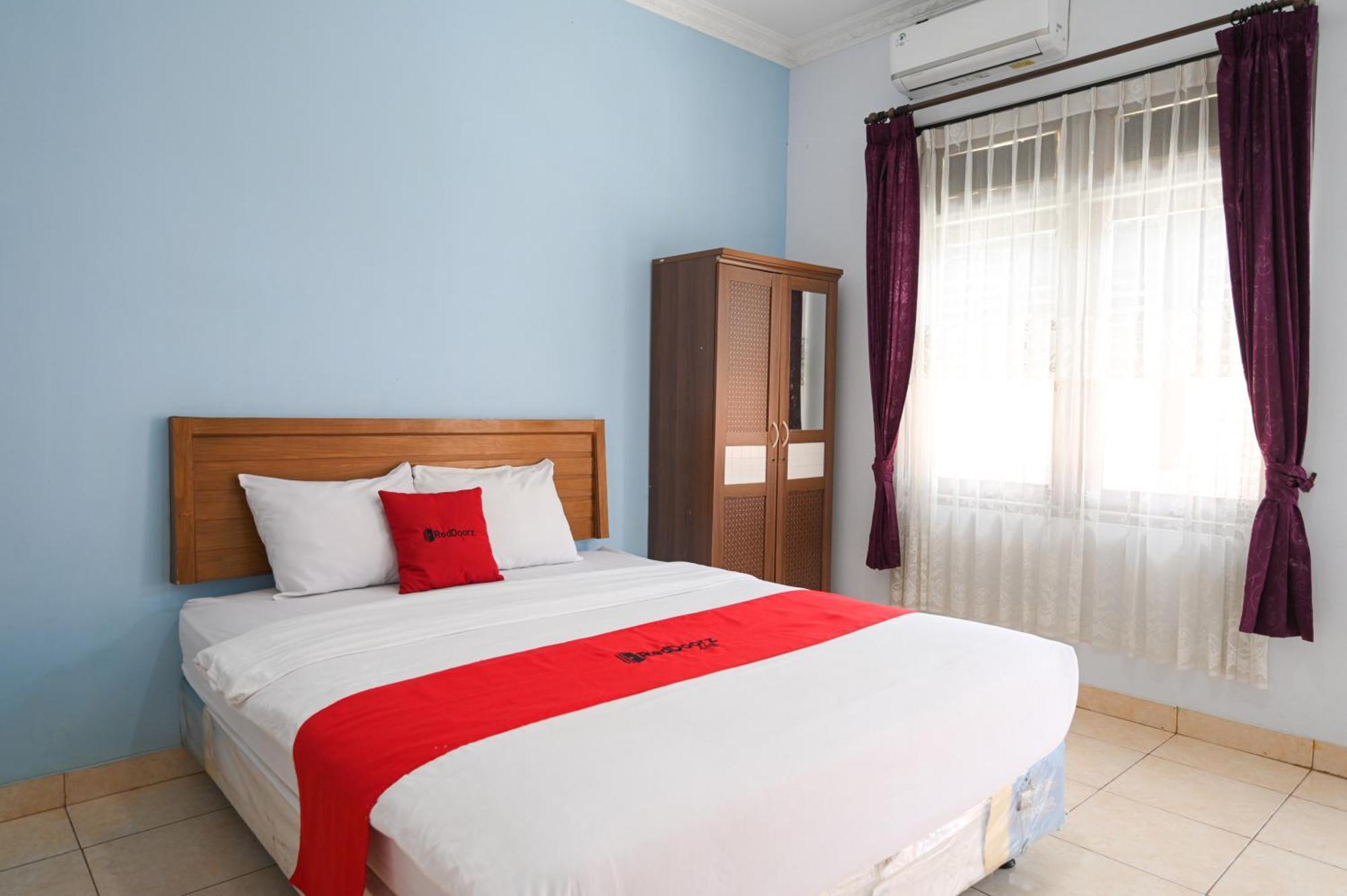 Reddoorz At De'balcon Kuta Bali 2*